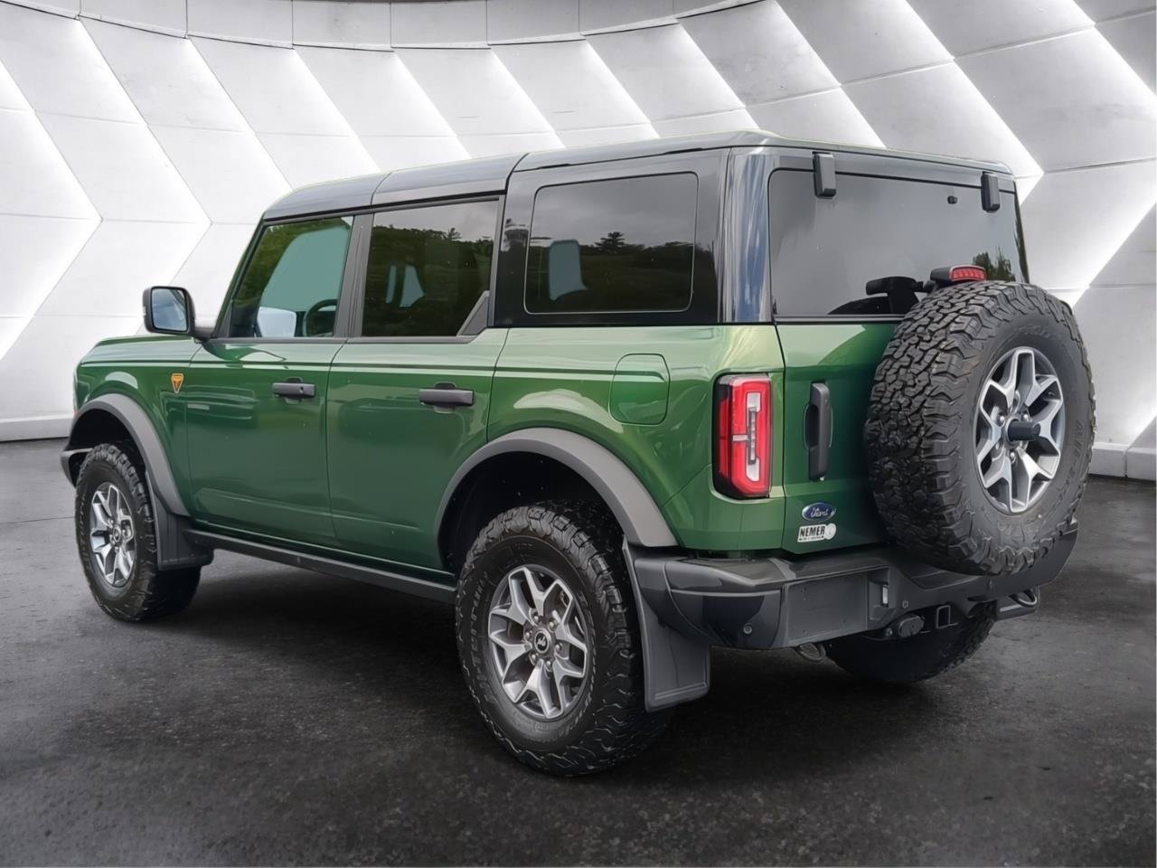Used 2025 Ford Bronco Badlands AWD/4WD image 5