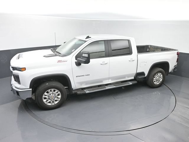 Used 2025 Chevrolet Silverado 2500 LT AWD/4WD image 36