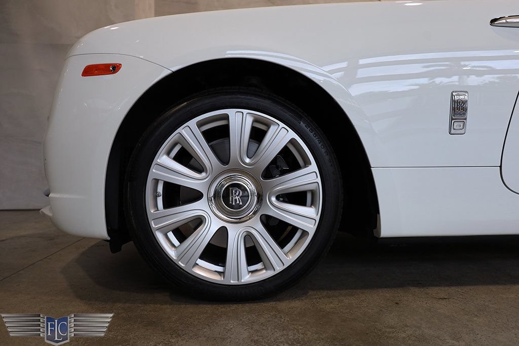 Used 2017 Rolls-Royce Dawn RWD image 41