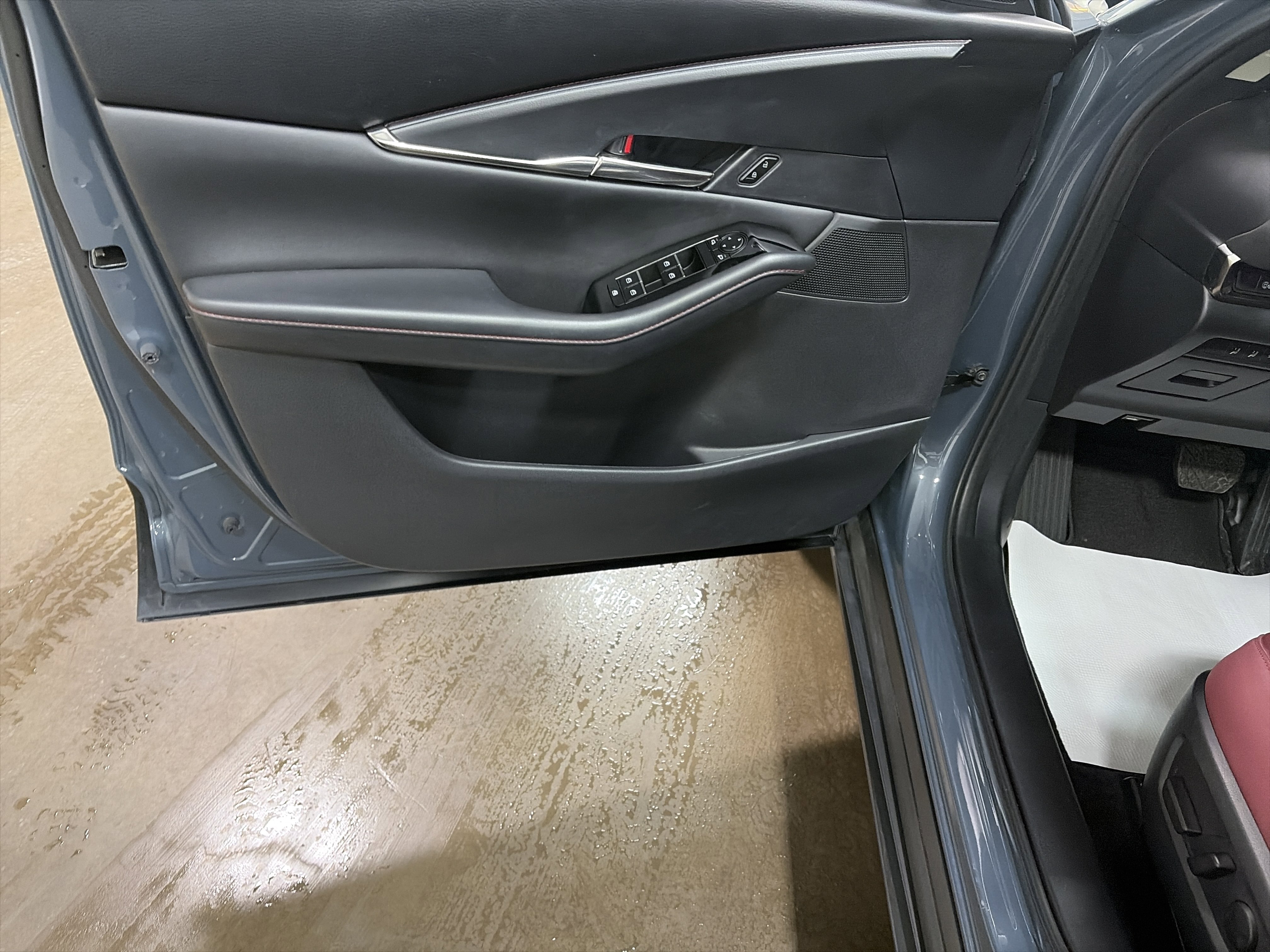 Used 2024 MAZDA CX-30 AWD 2.5 S w/ Preferred Package image 13