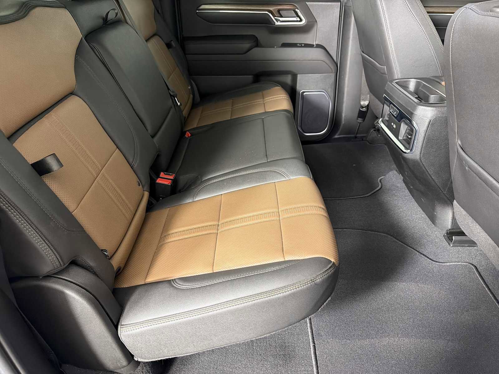 Used 2023 Chevrolet Silverado 1500 High Country w/ High Country Premium Package image 14