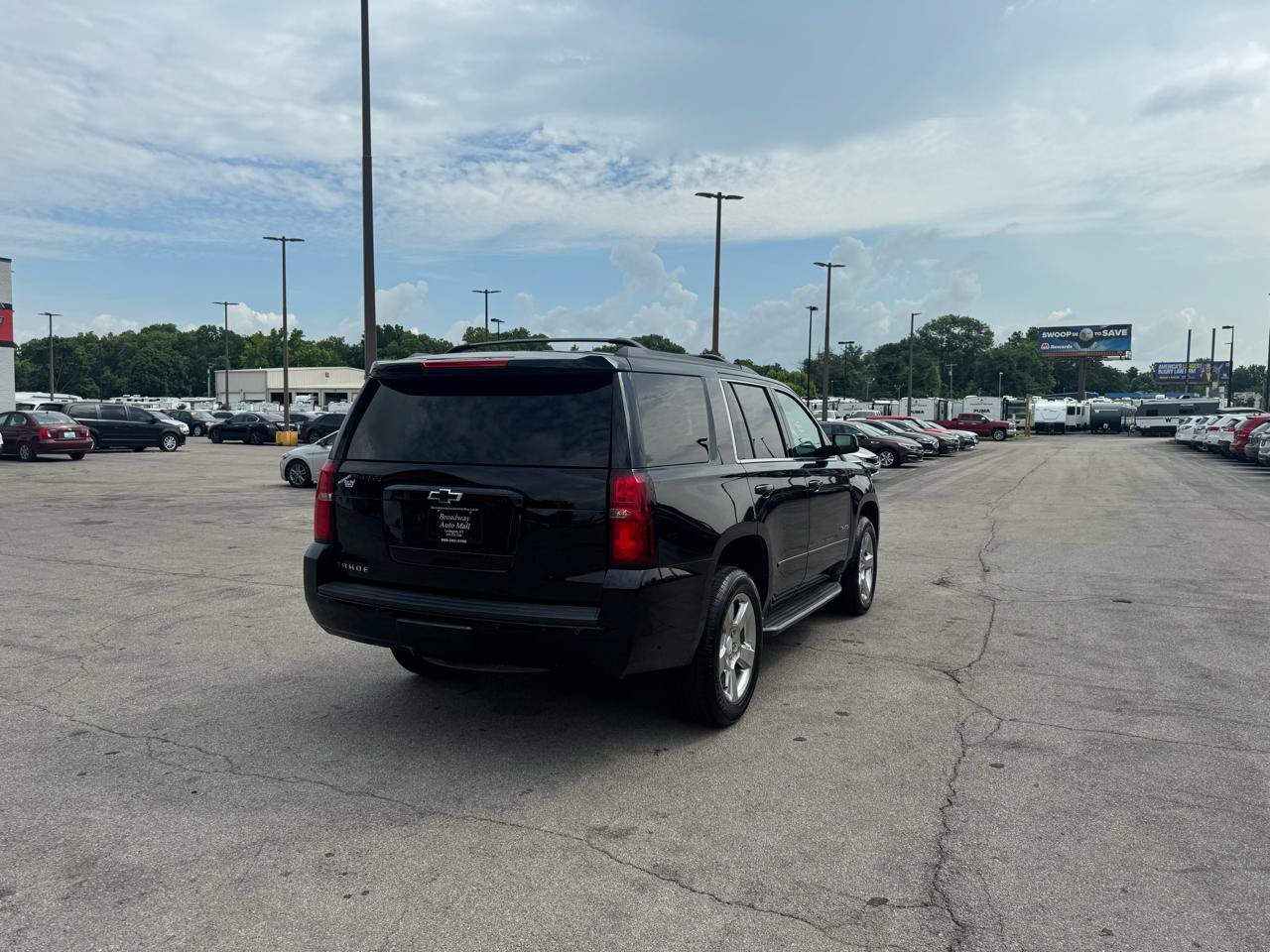 Used 2017 Chevrolet Tahoe LS w/ All-Season Package AWD/4WD image 3