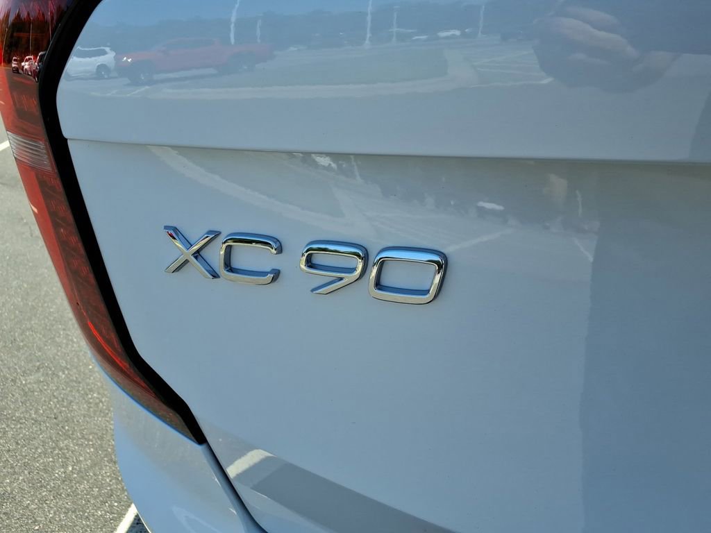 New 2026 Volvo XC90 B5 Plus image 5