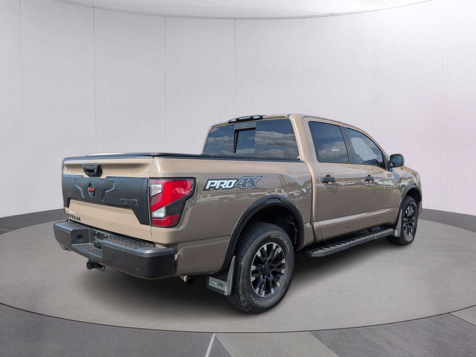Used 2021 Nissan Titan PRO-4X w/ Pro-4x Utility Package AWD/4WD image 5