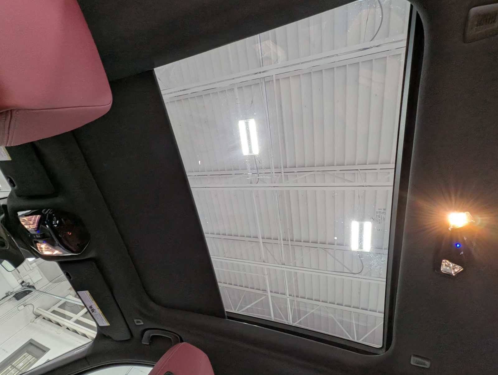 Used 2025 BMW 540i xDrive w/ Executive Package image 16