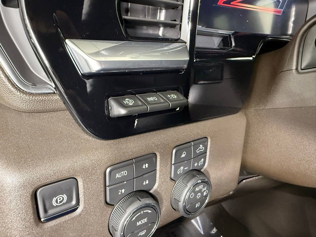 Used 2026 Chevrolet Silverado 2500 LTZ w/ LTZ Premium Package AWD/4WD image 21