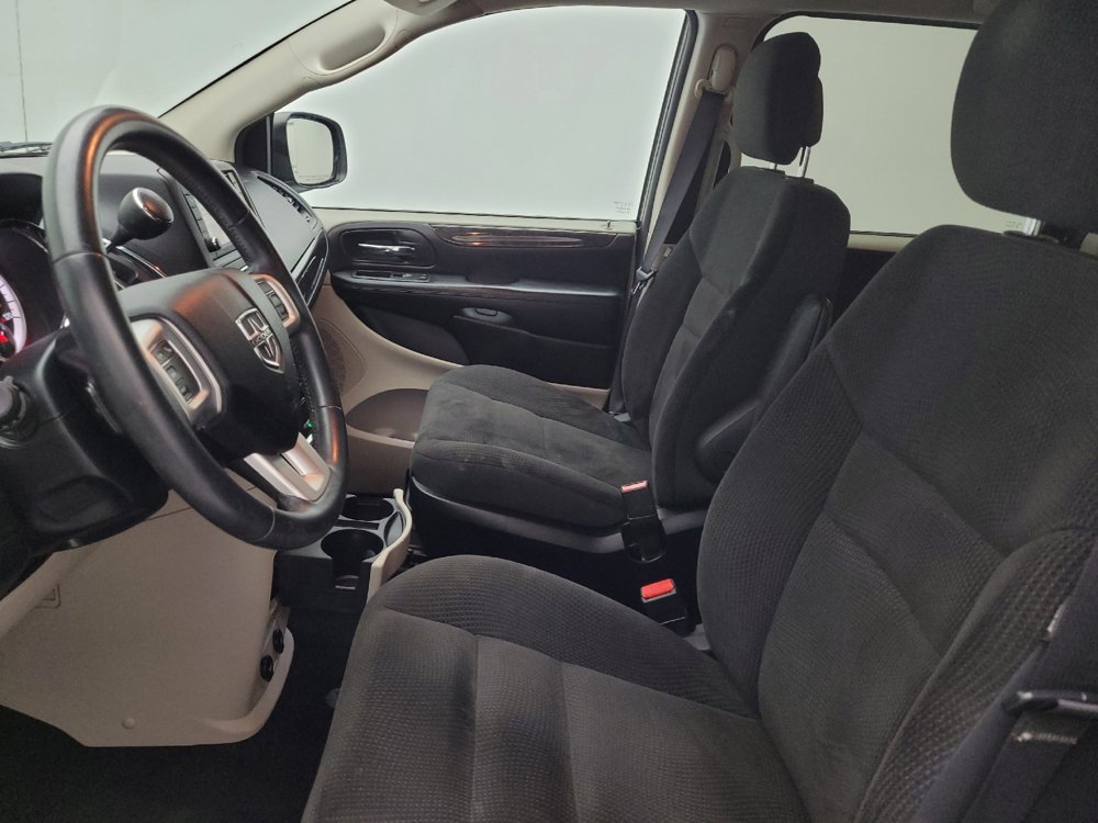 Used 2017 Dodge Grand Caravan SE w/ Power Window Group FWD image 17