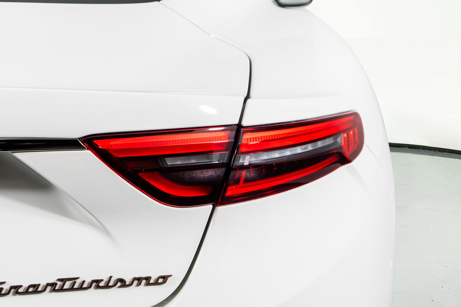 Used 2024 Maserati GranTurismo Folgore image 13