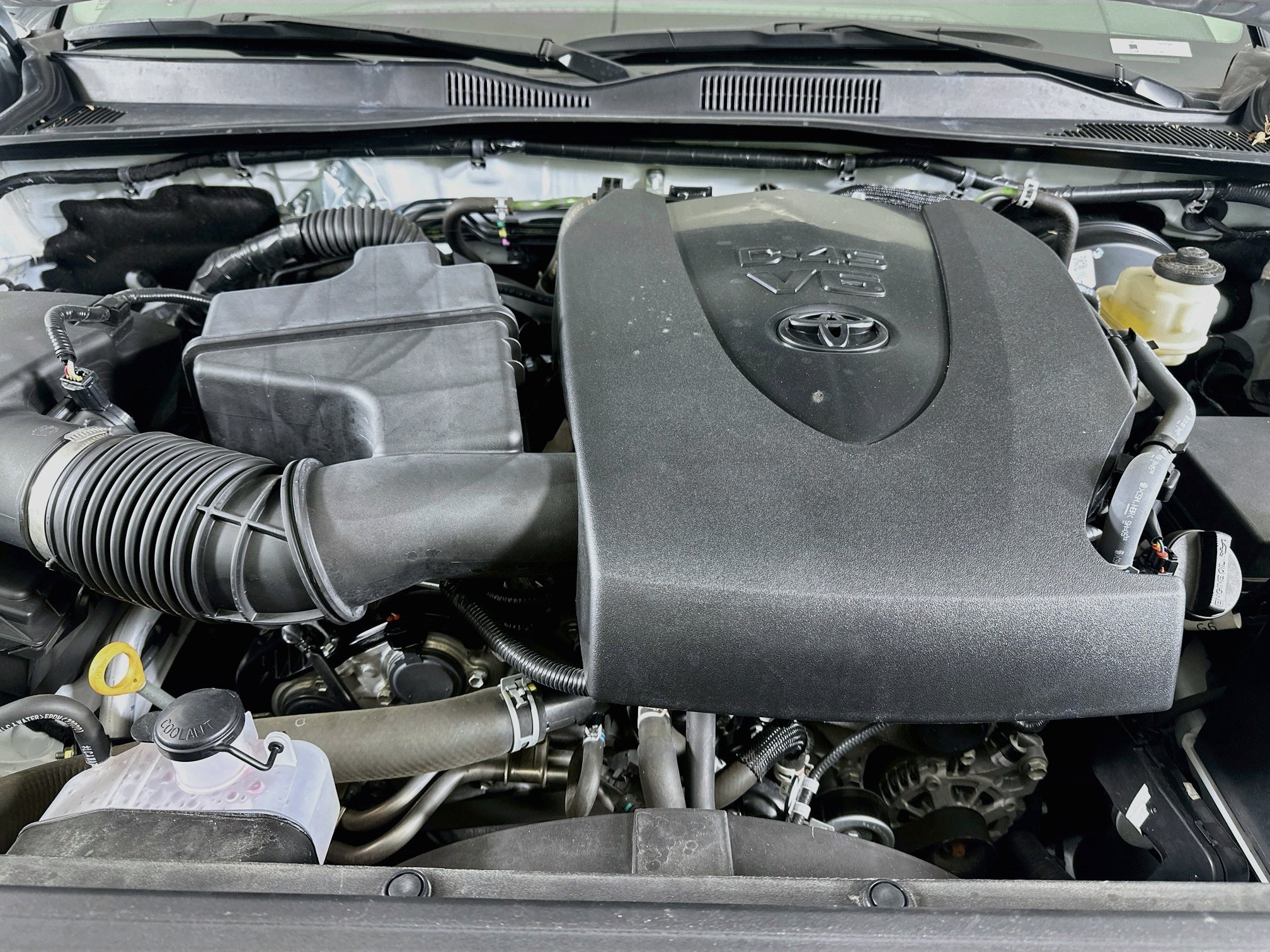 Used 2023 Toyota Tacoma SR5 RWD image 31
