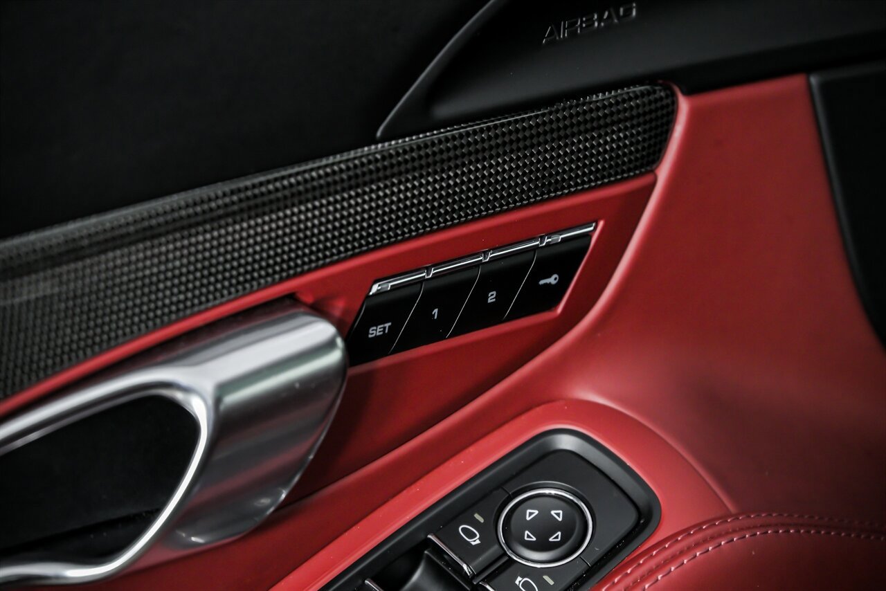 Used 2017 Porsche 911 Turbo image 18