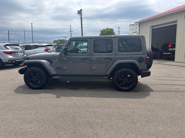Used 2021 Jeep Wrangler Unlimited Sahara AWD/4WD image 6