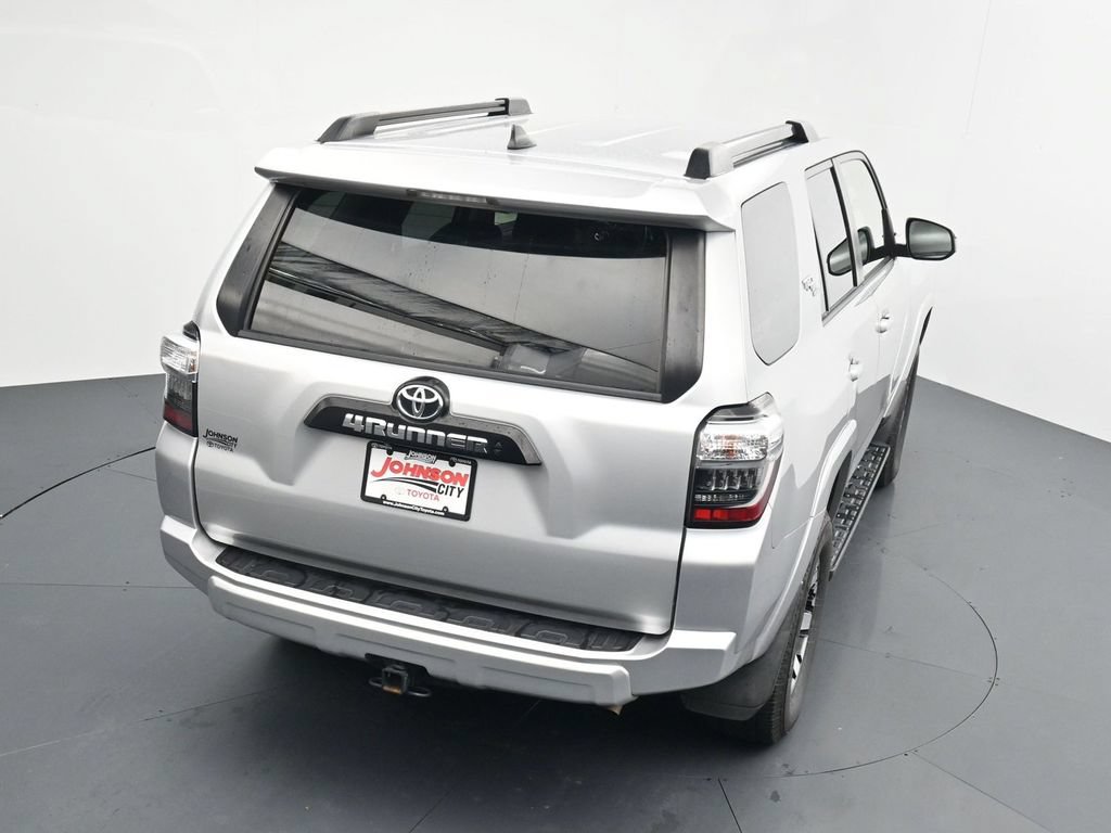 Used 2021 Toyota 4Runner TRD Off-Road AWD/4WD image 28