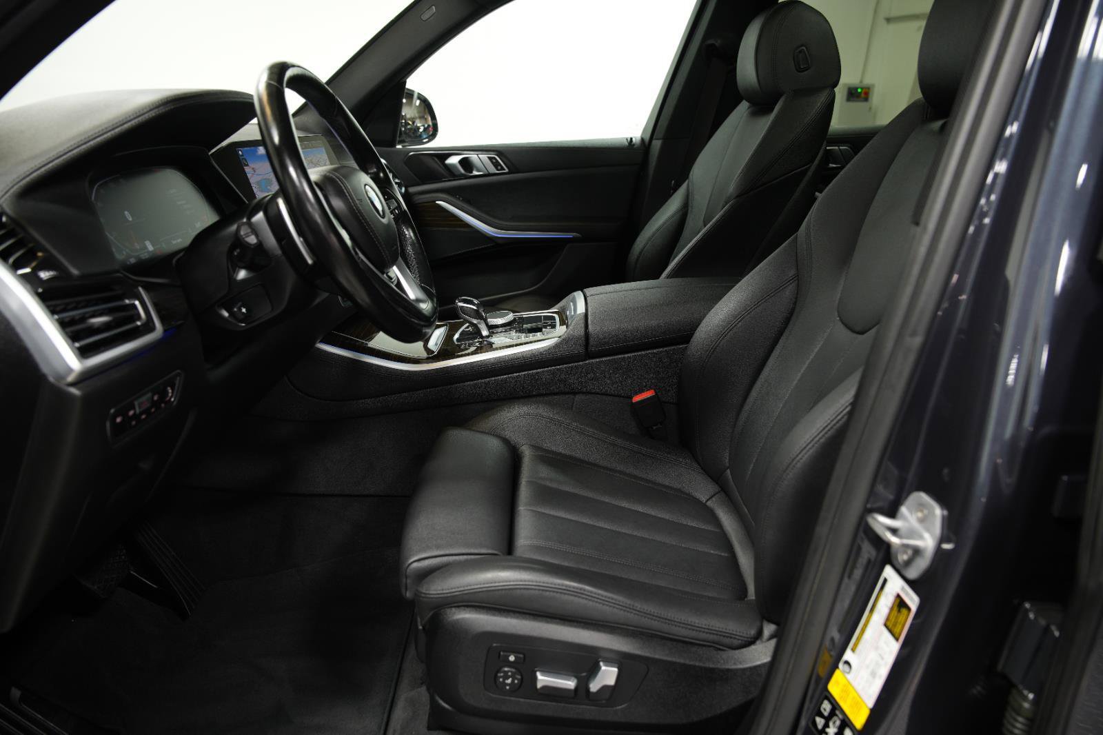 Used 2019 BMW X5 xDrive40i w/ Premium Package 2 image 33