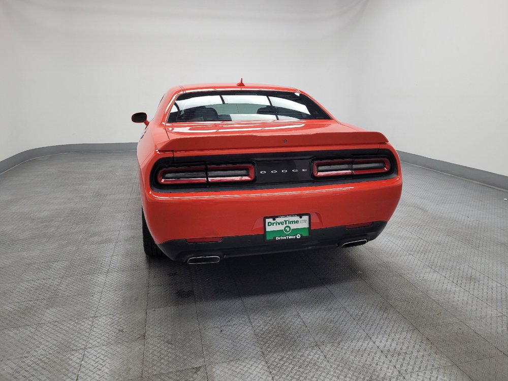 Used 2016 Dodge Challenger SXT Plus RWD image 6