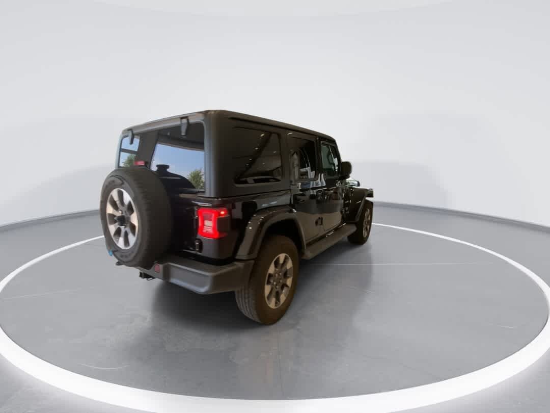 Used 2022 Jeep Wrangler Unlimited Sahara w/ LED Lighting Group AWD/4WD image 8
