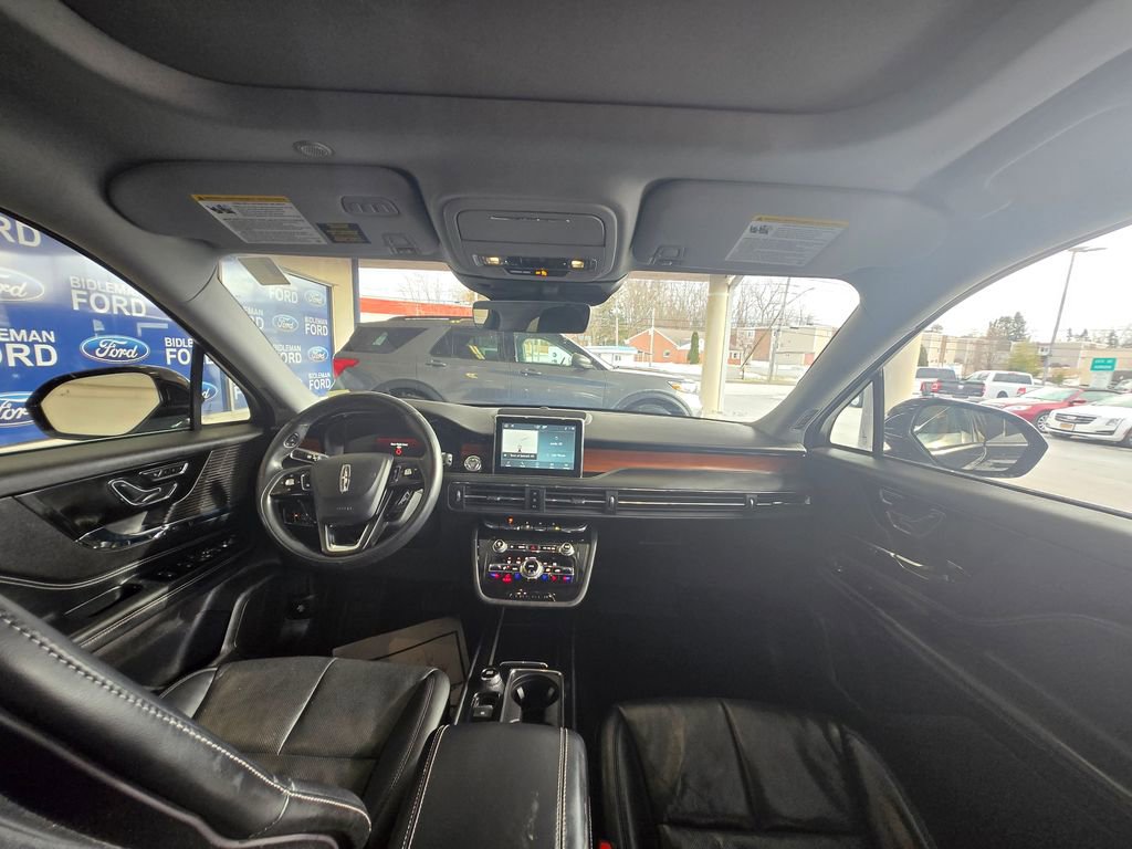 Used 2022 Lincoln Corsair Reserve w/ Equipment Group 201A image 25