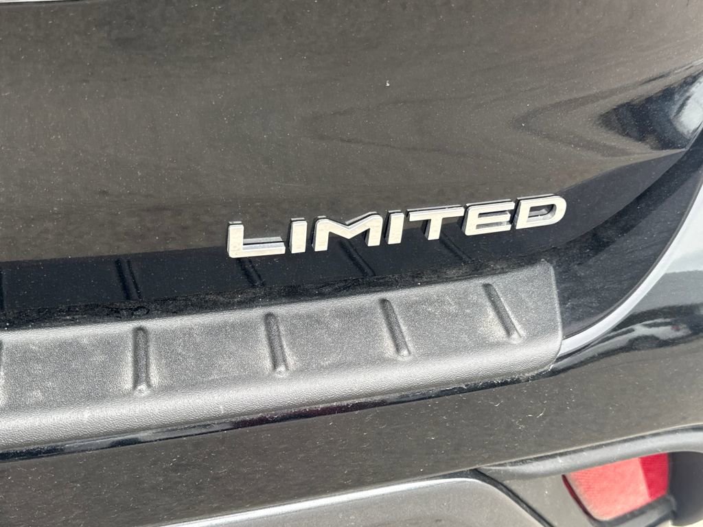 Used 2025 Toyota Highlander Limited image 5