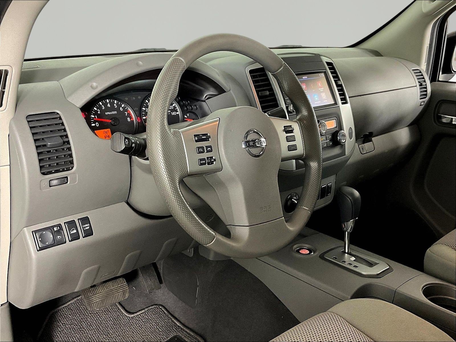 Used 2020 Nissan Frontier SV w/ Midnight Edition Floor Mats AWD/4WD image 18