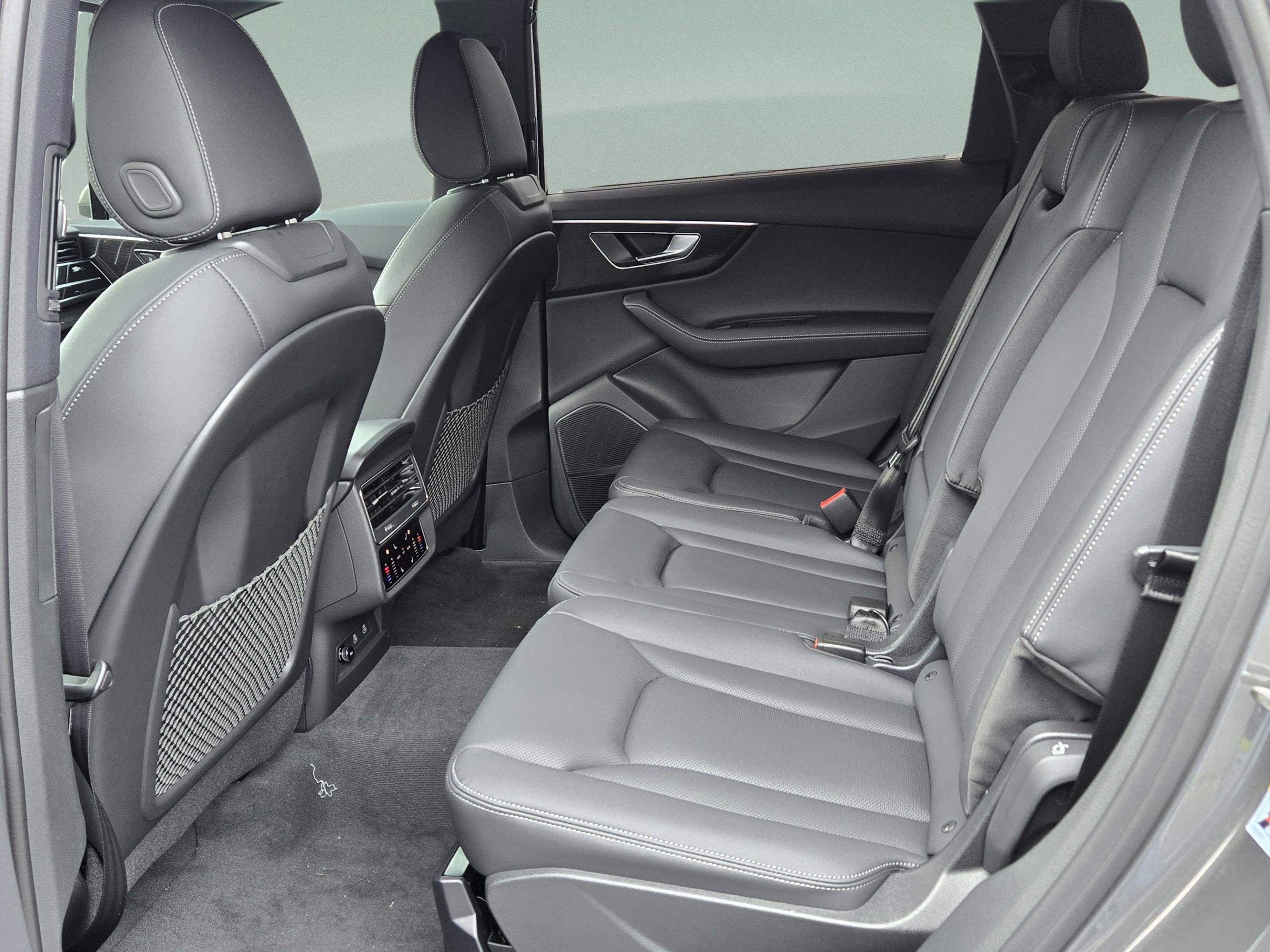 New 2026 Audi Q7 3.0T Premium Plus AWD/4WD image 26