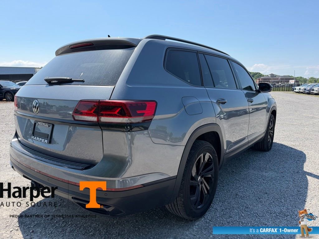 Used 2023 Volkswagen Atlas SE w/ Black Wheel Package FWD image 5