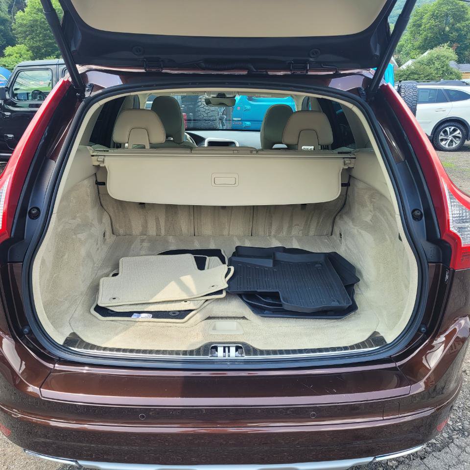 Used 2016 Volvo XC60 T5 Premier AWD/4WD image 35