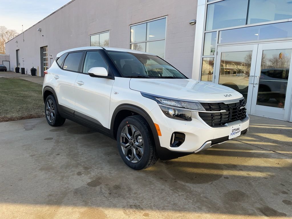 New 2026 Kia Seltos LX image 1