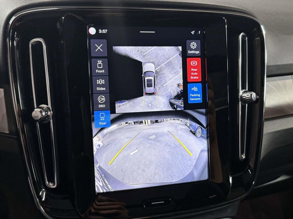 Used 2024 Volvo XC40 Recharge Plus w/ Protection Package Premier image 7