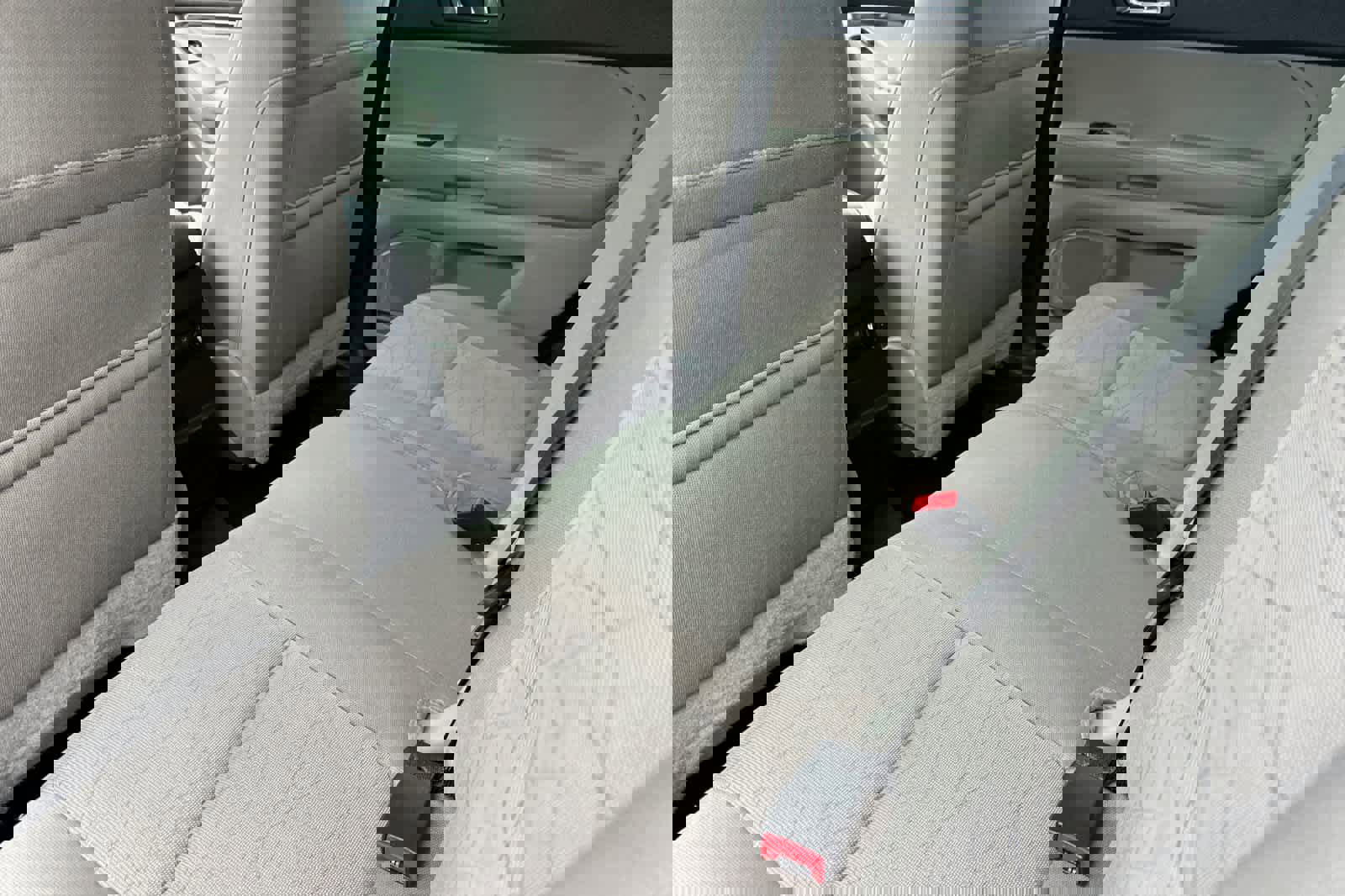 Used 2015 Ford Explorer 4WD image 4