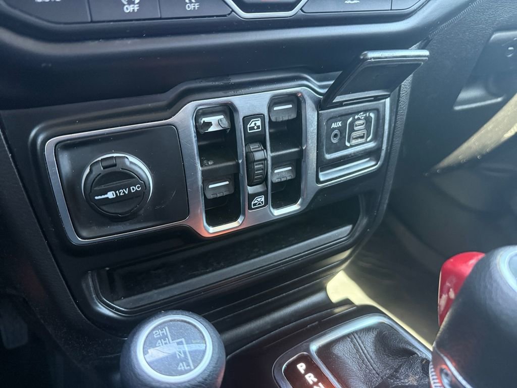 Used 2021 Jeep Gladiator Sport image 26