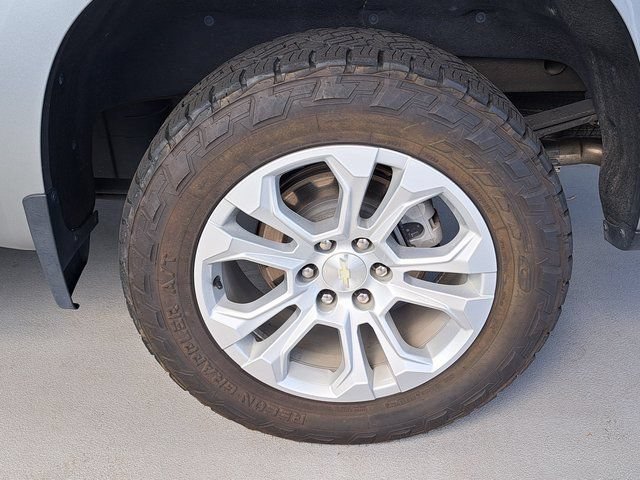 Used 2023 Chevrolet Silverado 1500 LTZ AWD/4WD image 38