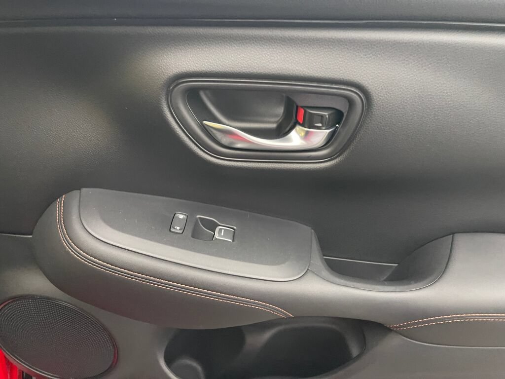Used 2025 Honda HR-V Sport image 31