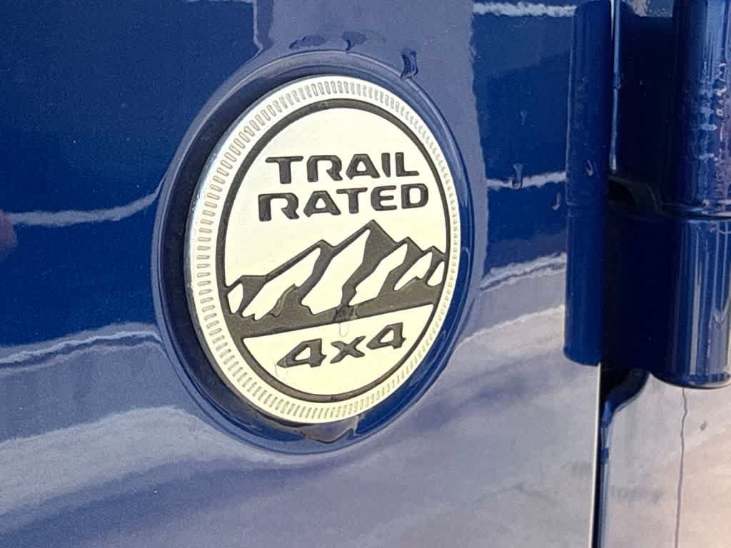 Used 2018 Jeep Wrangler Unlimited Sahara AWD/4WD image 9