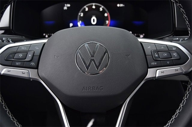 Certified 2025 Volkswagen Taos S image 17