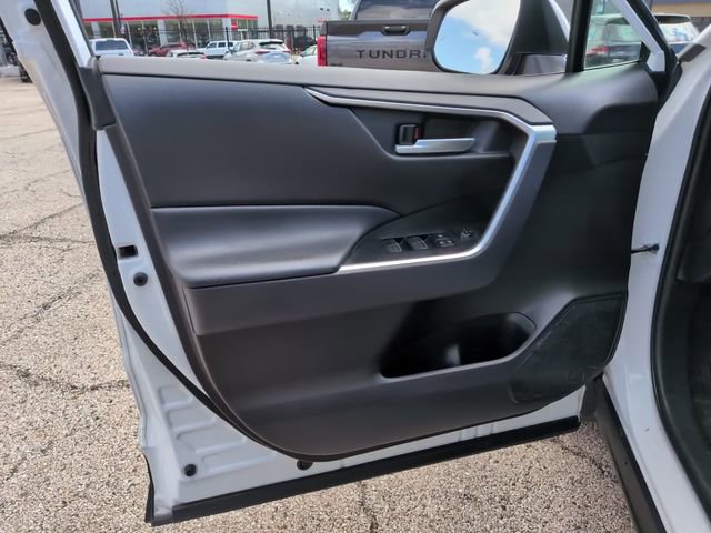 Used 2025 Toyota RAV4 XLE w/ Convenience Package AWD/4WD image 13