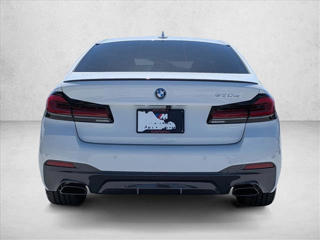 Used 2023 BMW 530e w/ M Sport Package image 7
