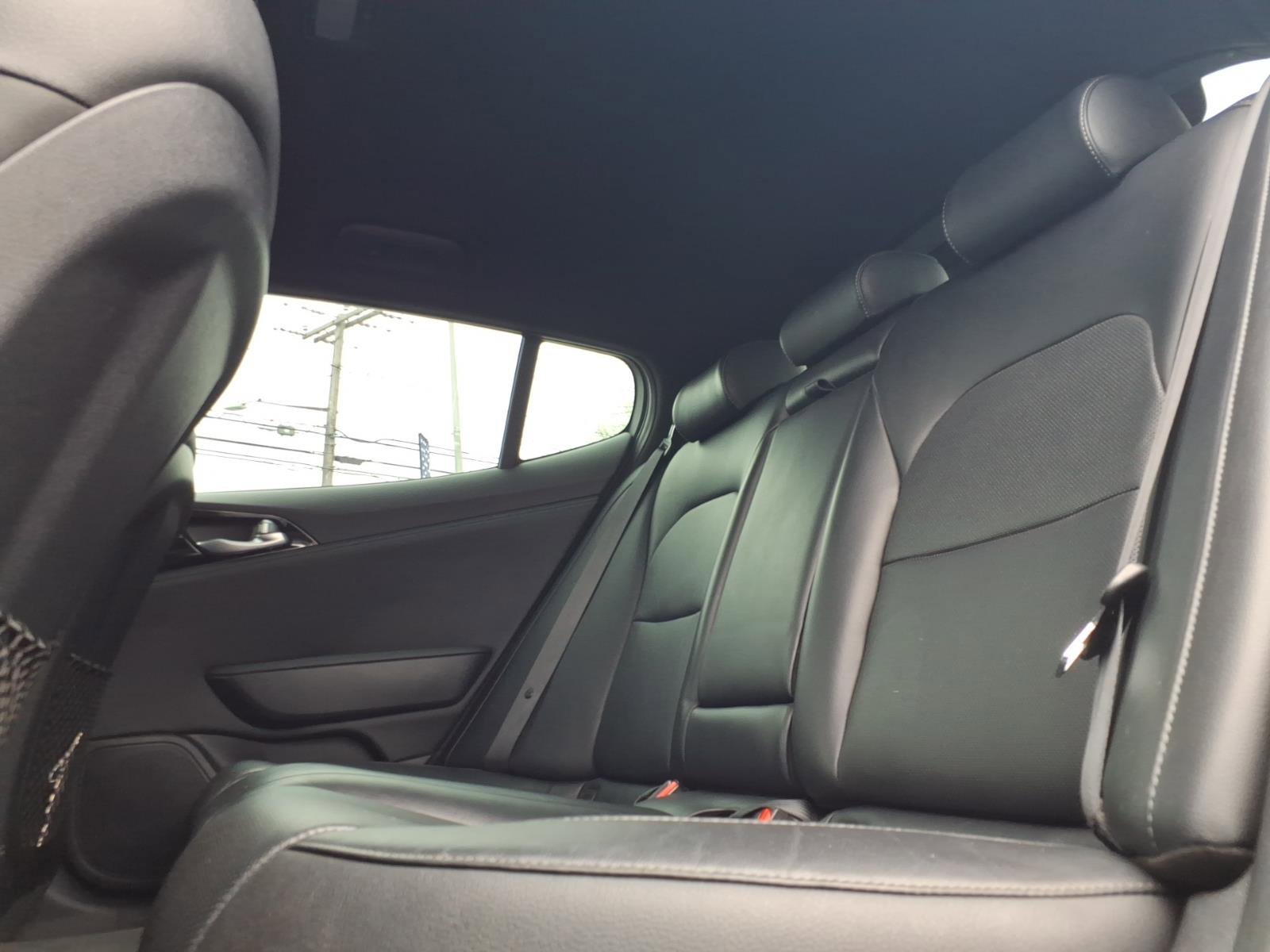 Used 2022 Kia Stinger GT-Line image 12