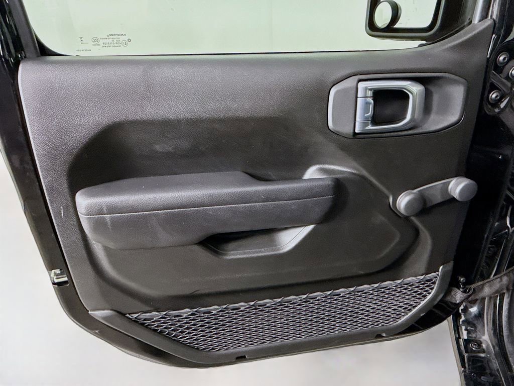 Used 2024 Jeep Gladiator Sport image 16