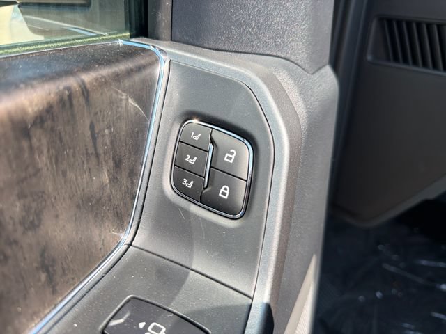 New 2026 Ford F250 Lariat w/ Black Appearance Package AWD/4WD image 20