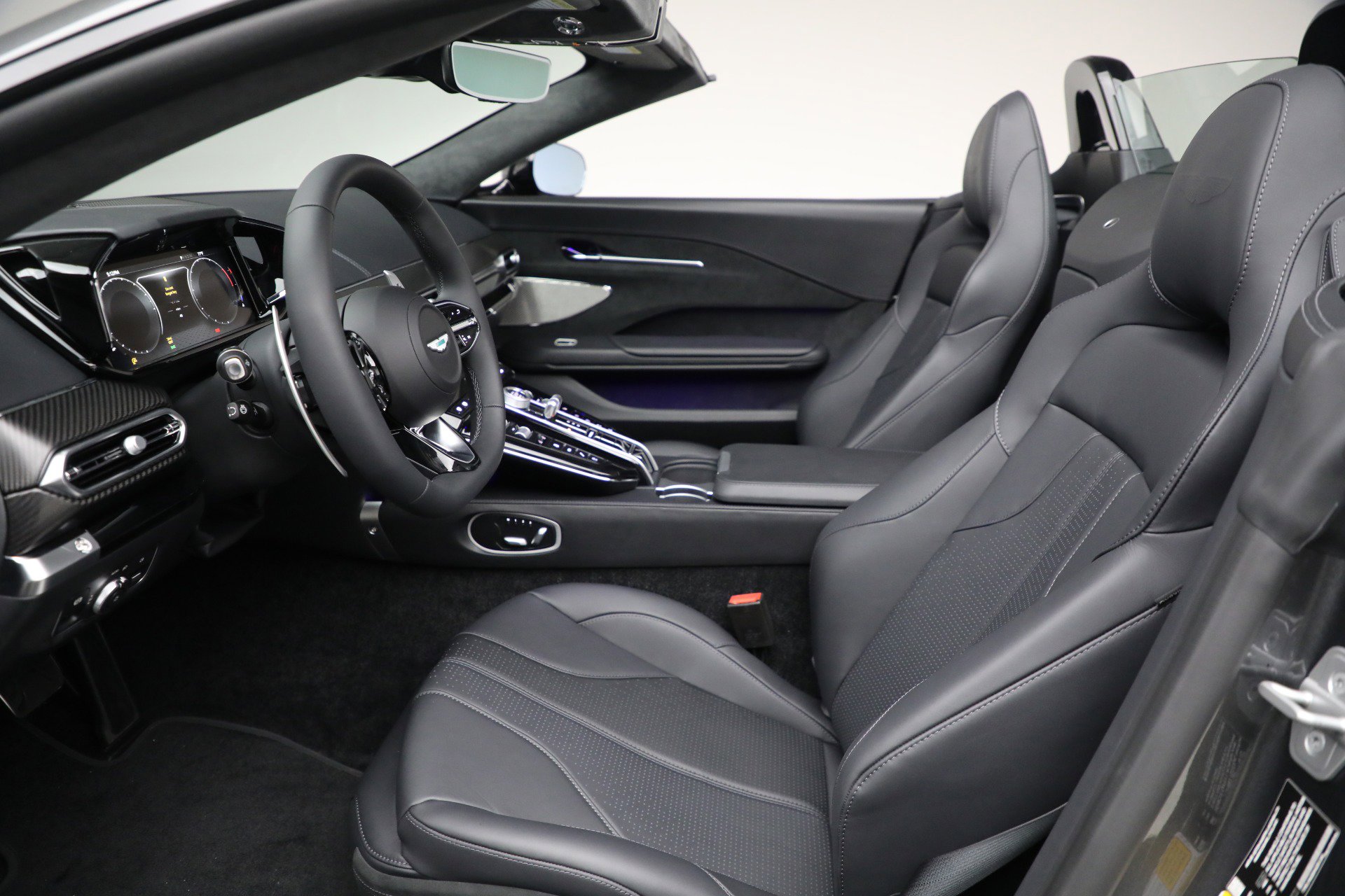 New 2026 Aston Martin V8 Vantage Roadster image 26