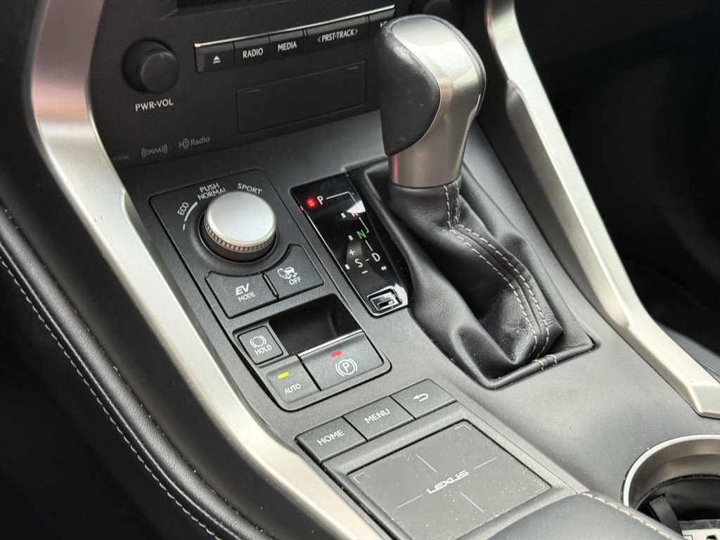 Used 2015 Lexus NX 300h AWD image 26