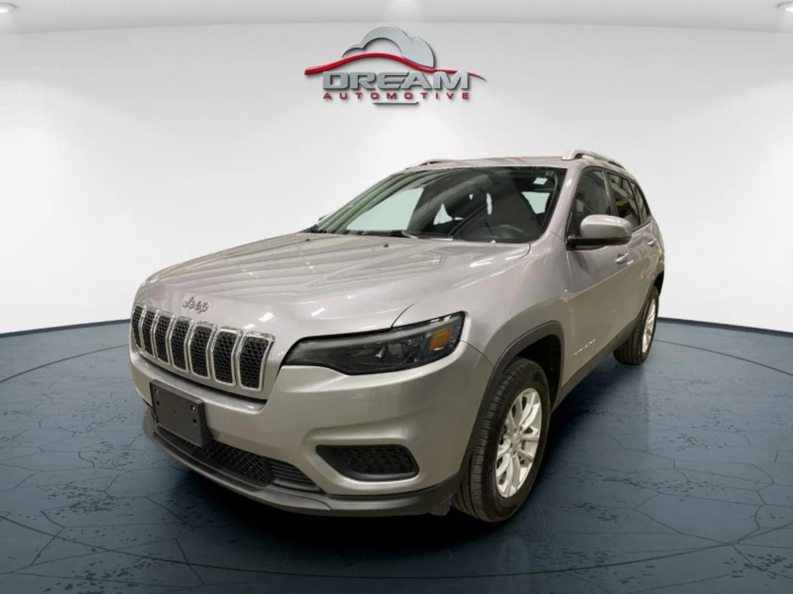 Used 2021 Jeep Cherokee Latitude AWD/4WD image 3