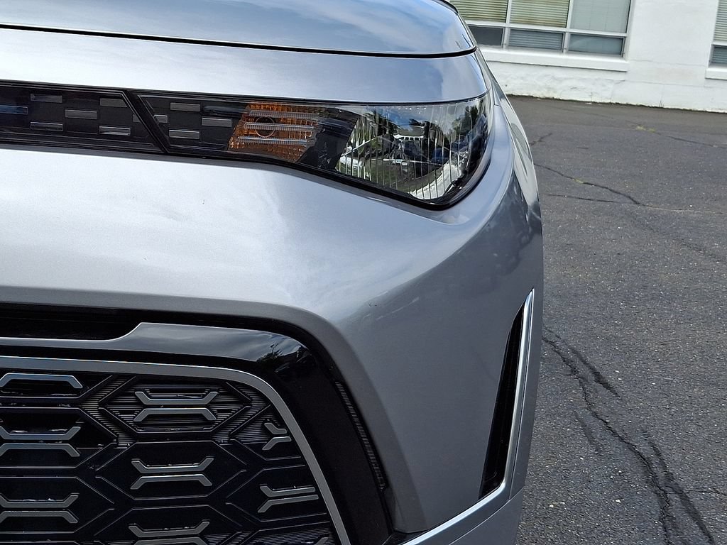 Used 2025 Kia Soul GT-Line FWD image 12