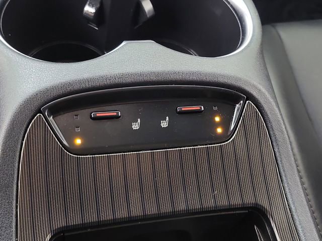 Used 2024 Toyota Venza XLE image 30