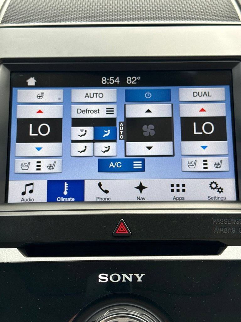 Used 2017 Ford Taurus Limited FWD image 14