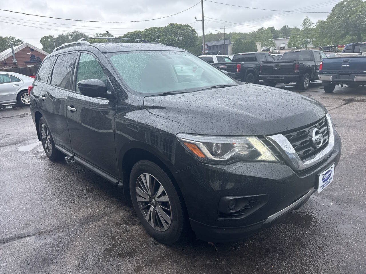 Used 2019 Nissan Pathfinder S AWD/4WD image 8