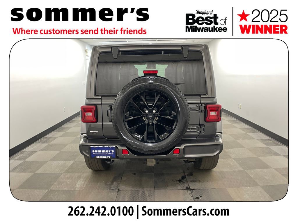 Used 2021 Jeep Wrangler Unlimited Sahara image 4