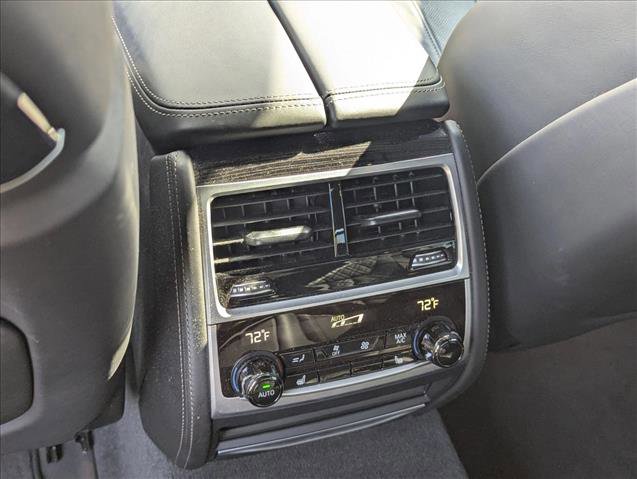 Used 2019 BMW 750i w/ Executive Package image 15