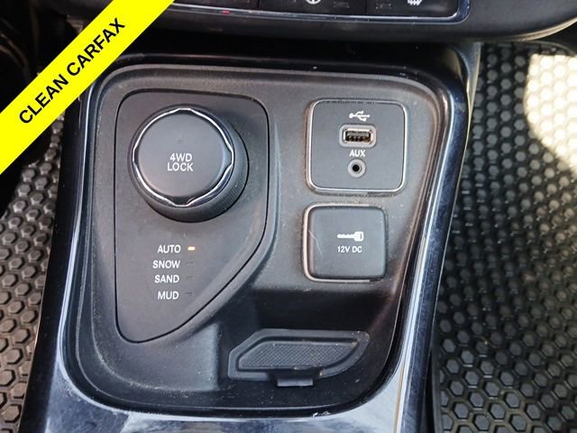 Used 2018 Jeep Compass Latitude AWD/4WD image 19