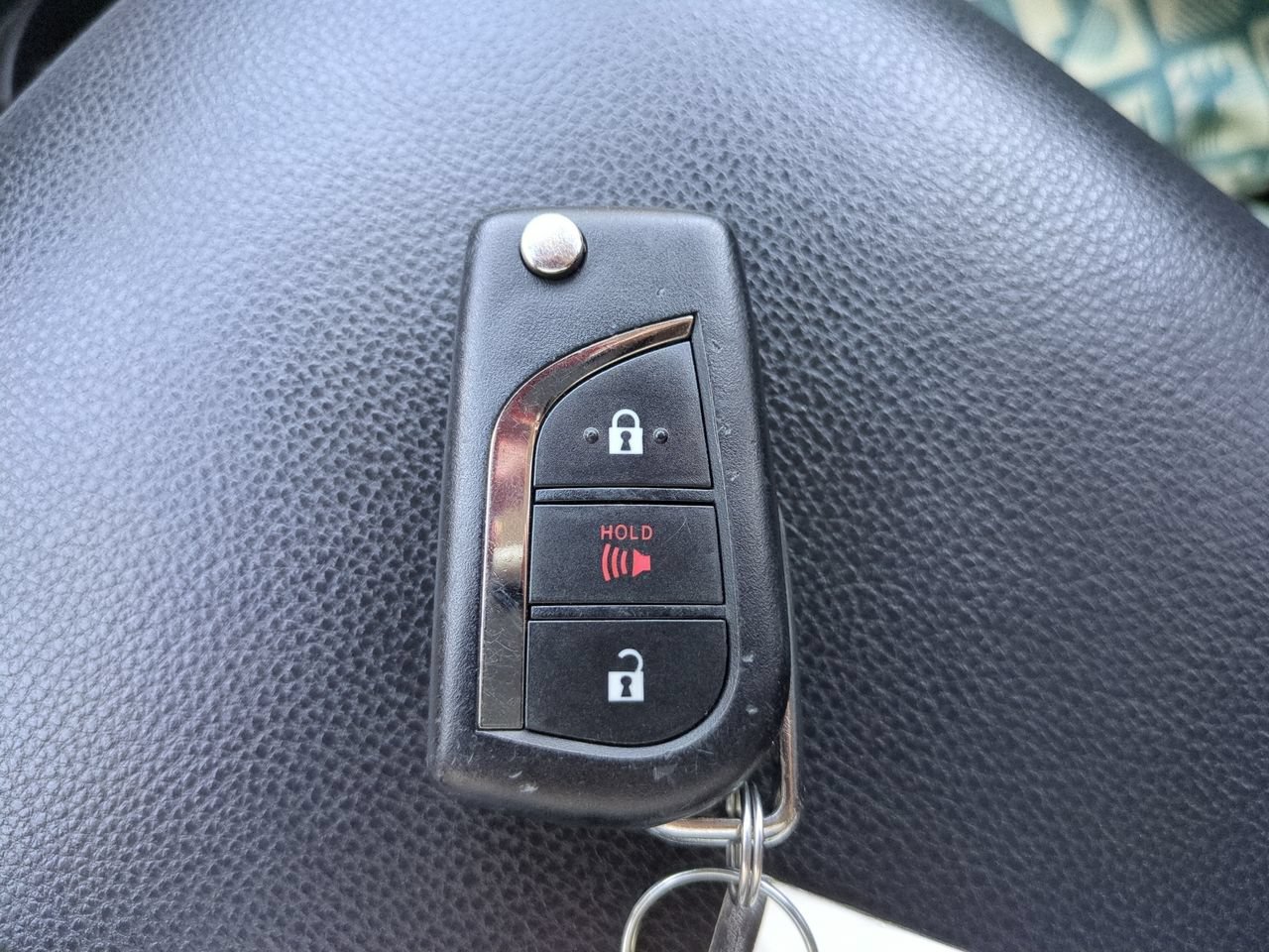 Used 2025 Toyota RAV4 LE AWD/4WD image 26
