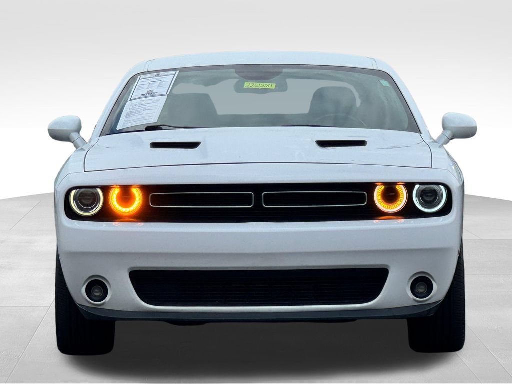 Used 2018 Dodge Challenger R/T RWD image 2